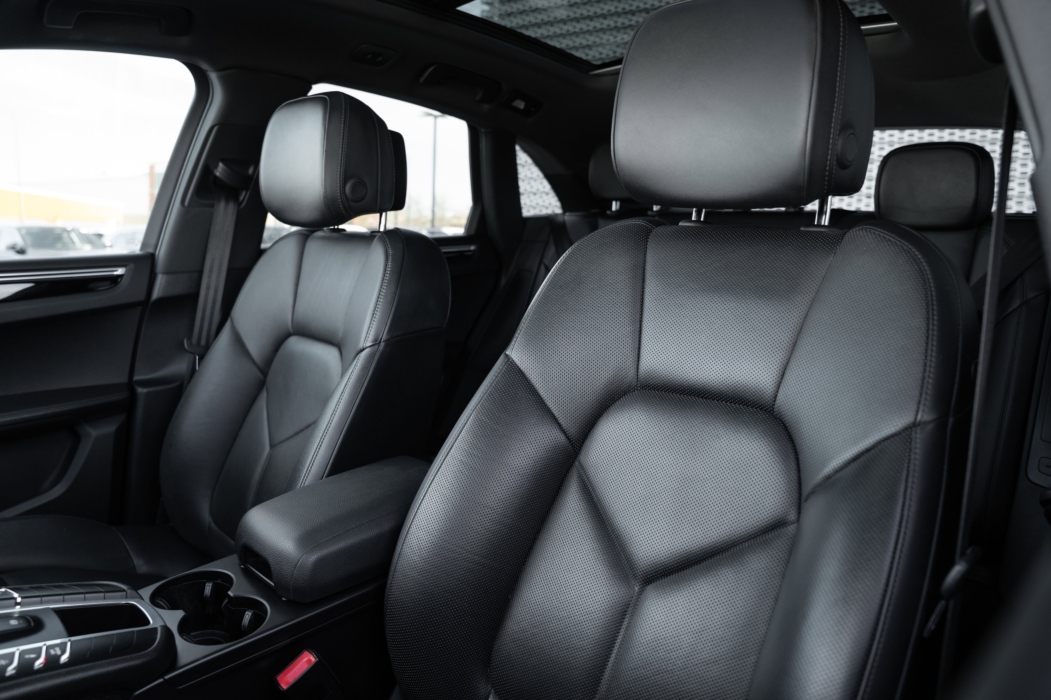 Used 2019 Porsche Macan S image 26