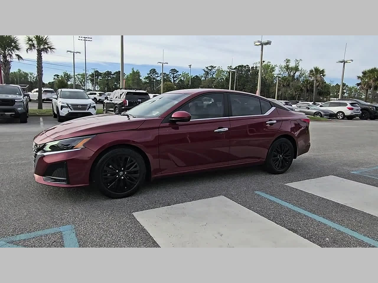 Used 2025 Nissan Altima 2.5 SV w/ SV Special Edition Package FWD image 23