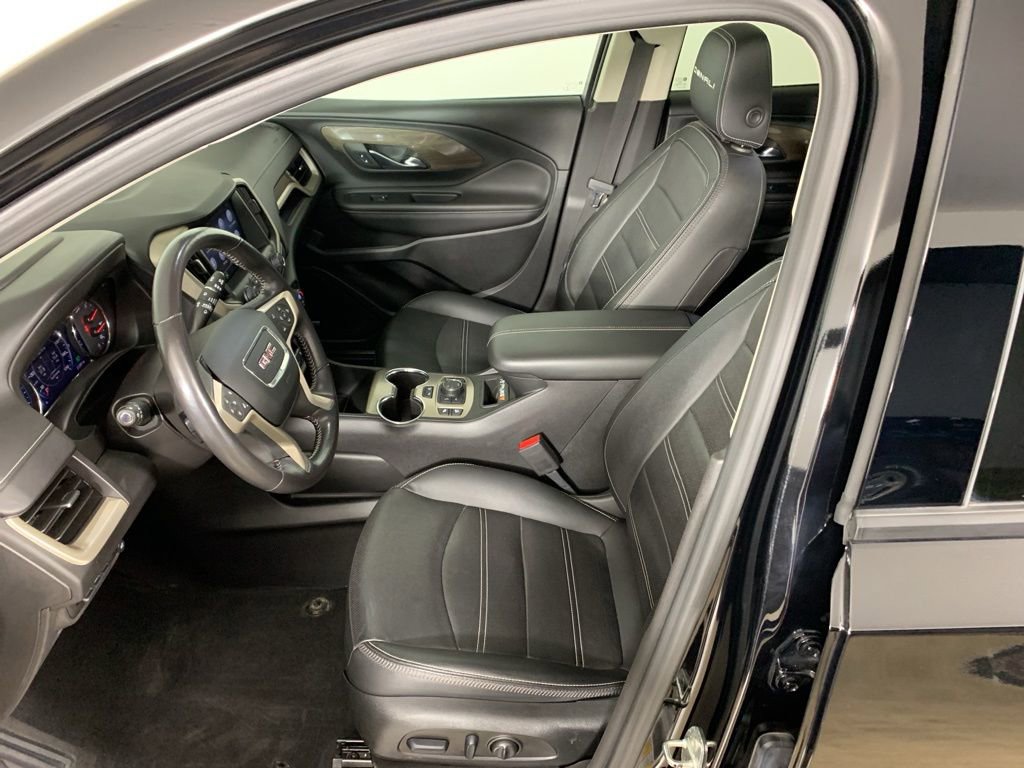 Used 2022 GMC Terrain Denali w/ Black Diamond Edition image 30