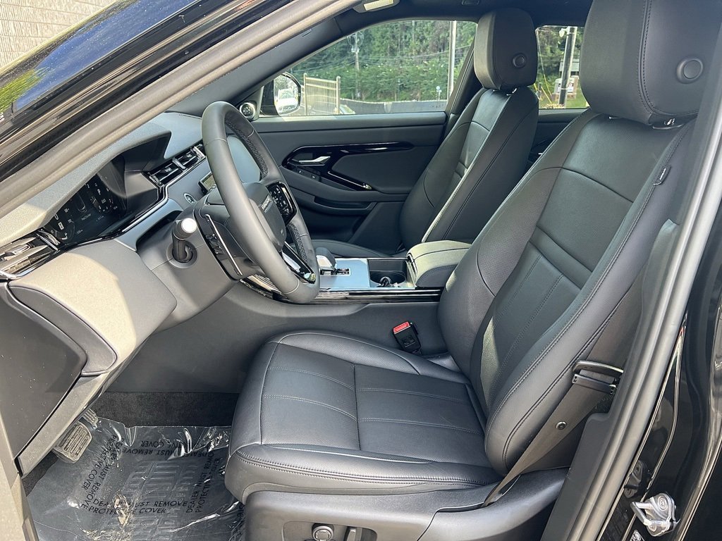 Used 2025 Land Rover Range Rover Evoque S image 24