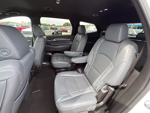 Used 2024 Buick Enclave Premium image 16