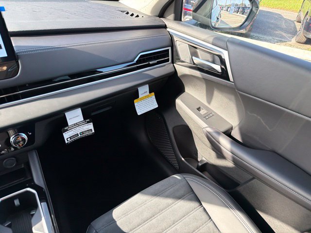 New 2026 Mitsubishi Outlander SE FWD image 22