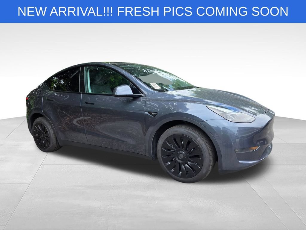 Used 2023 Tesla Model Y Long Range AWD/4WD image 4
