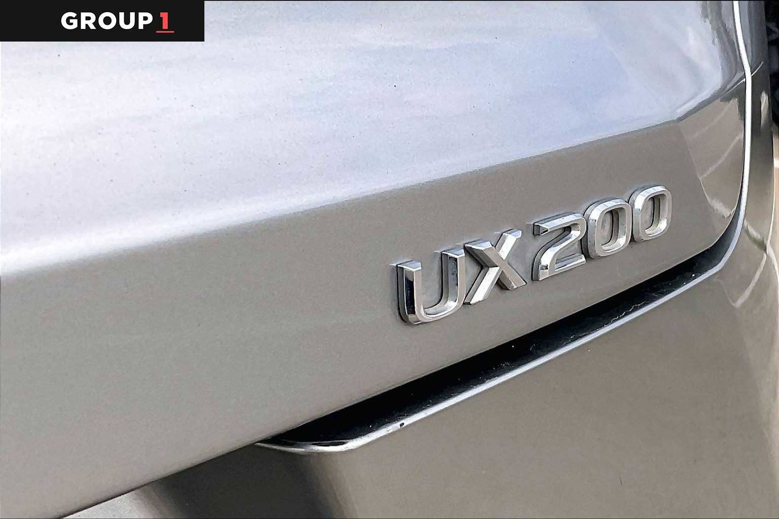 Used 2020 Lexus UX 200 w/ Premium Package image 28