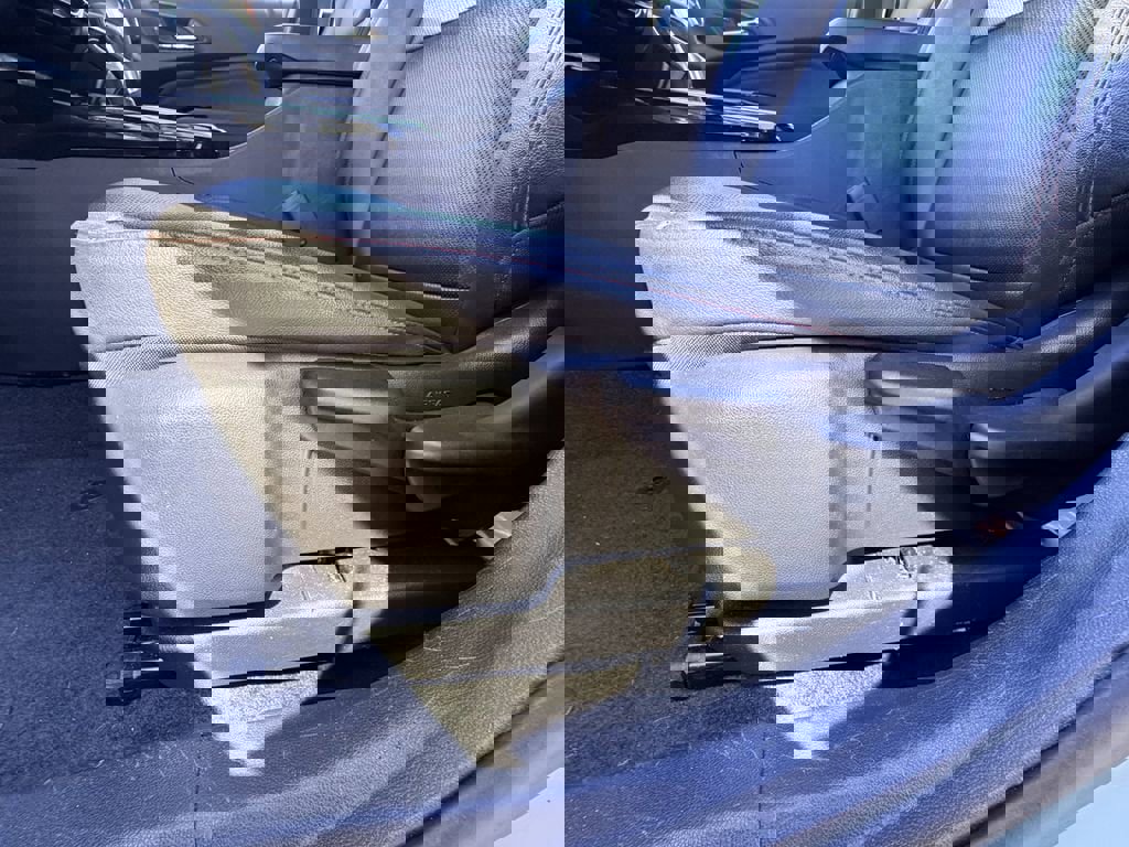 Certified 2024 Chevrolet Trax RS w/ Sunroof Package image 23