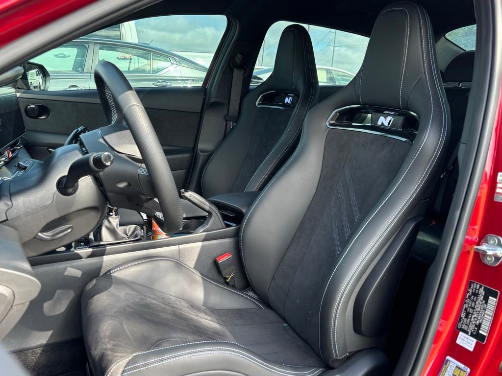 Used 2025 Hyundai Elantra N FWD image 6