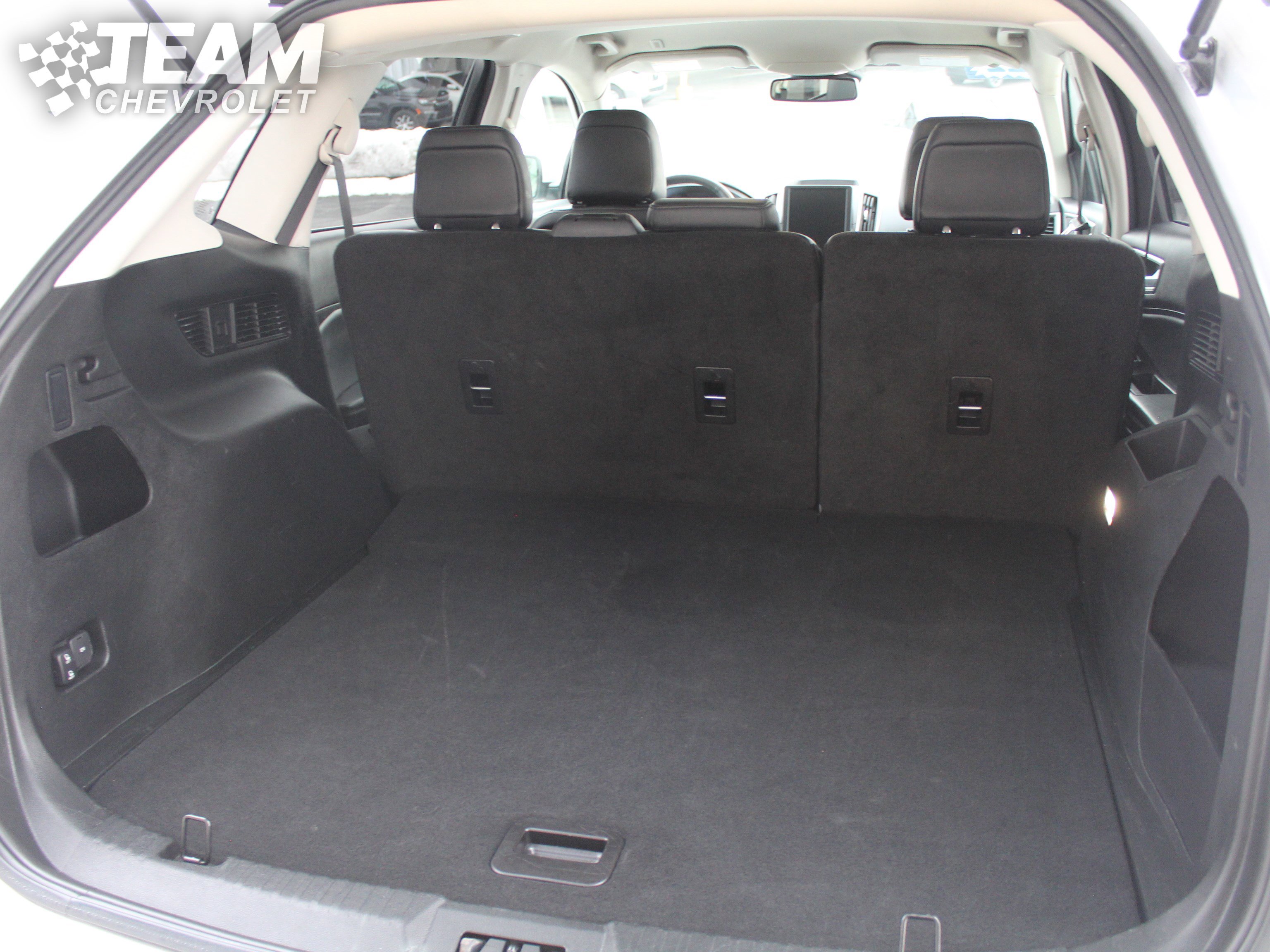 Used 2022 Ford Edge SEL image 28