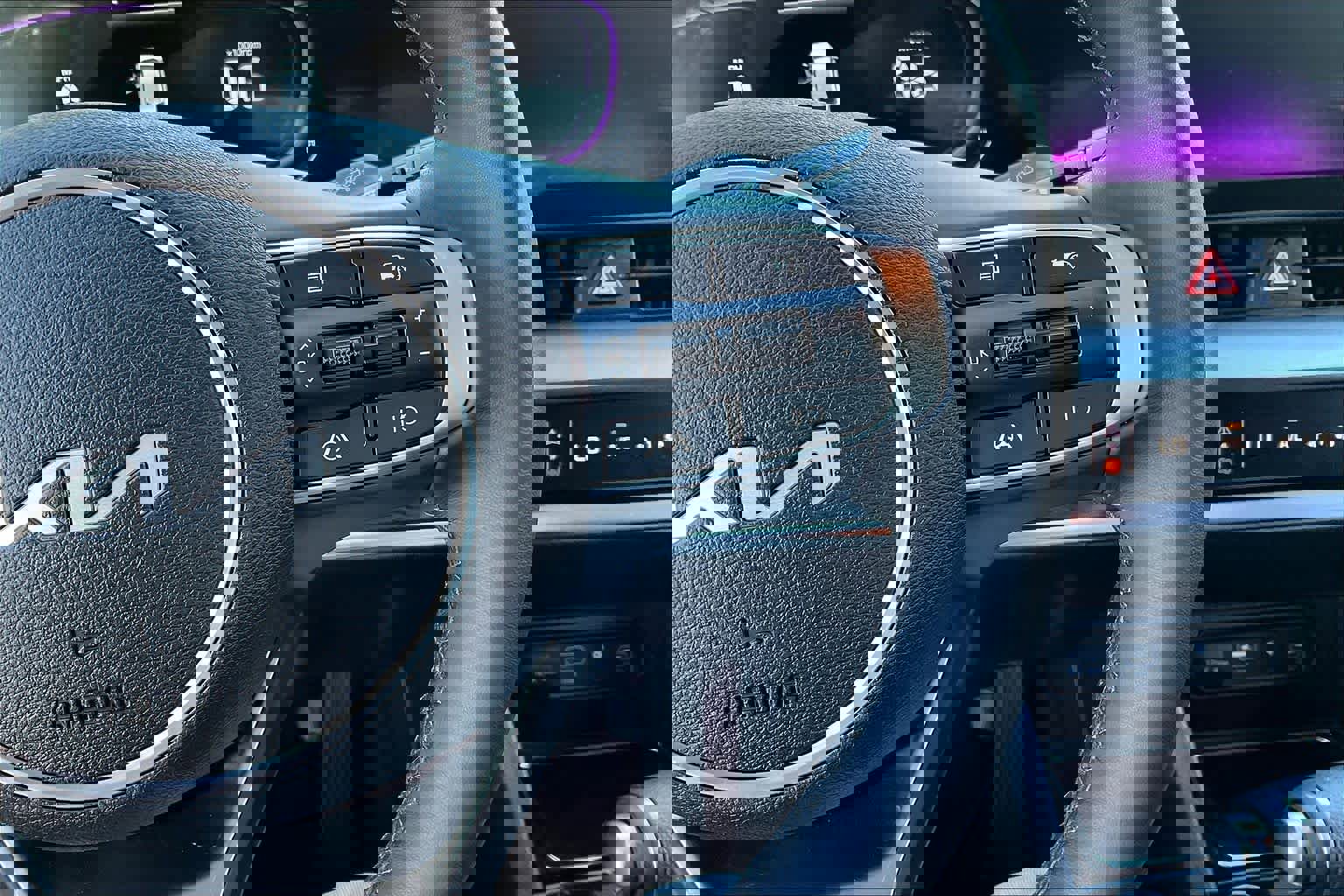 Used 2025 Kia Sportage EX image 22