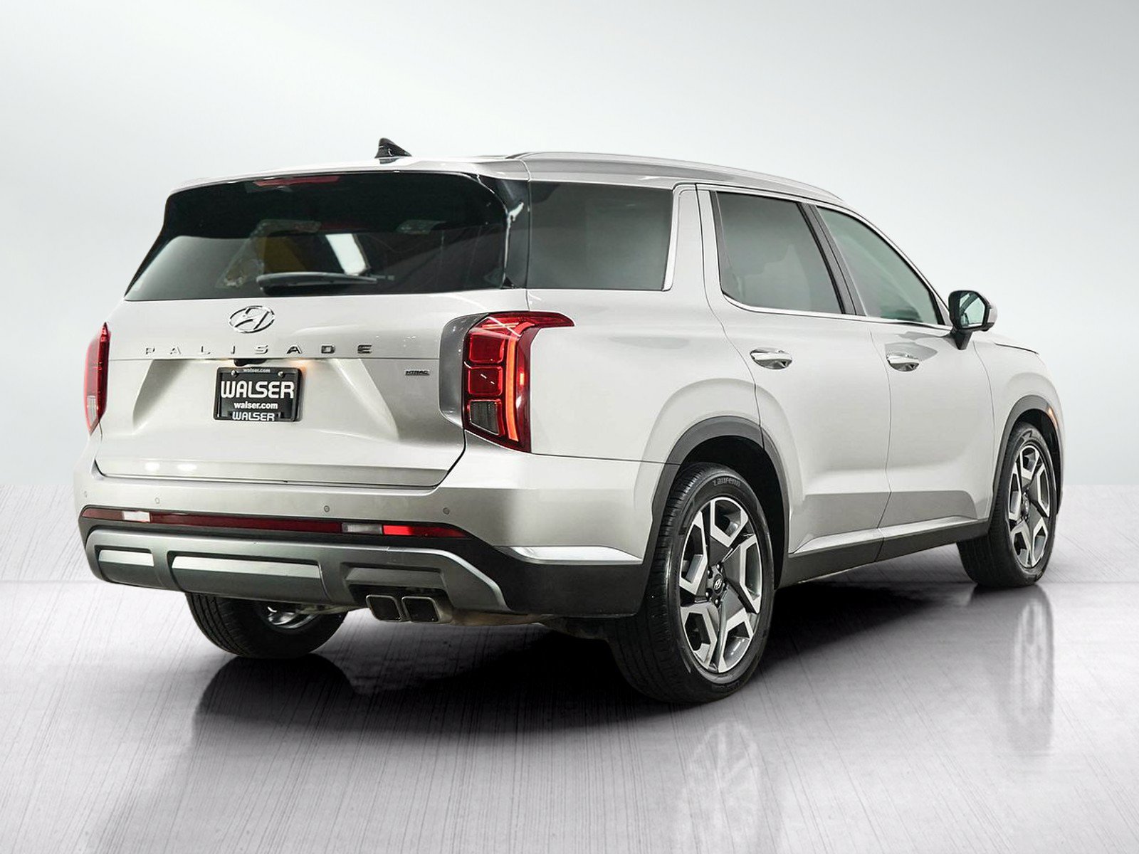 Used 2025 Hyundai Palisade Limited AWD/4WD image 5