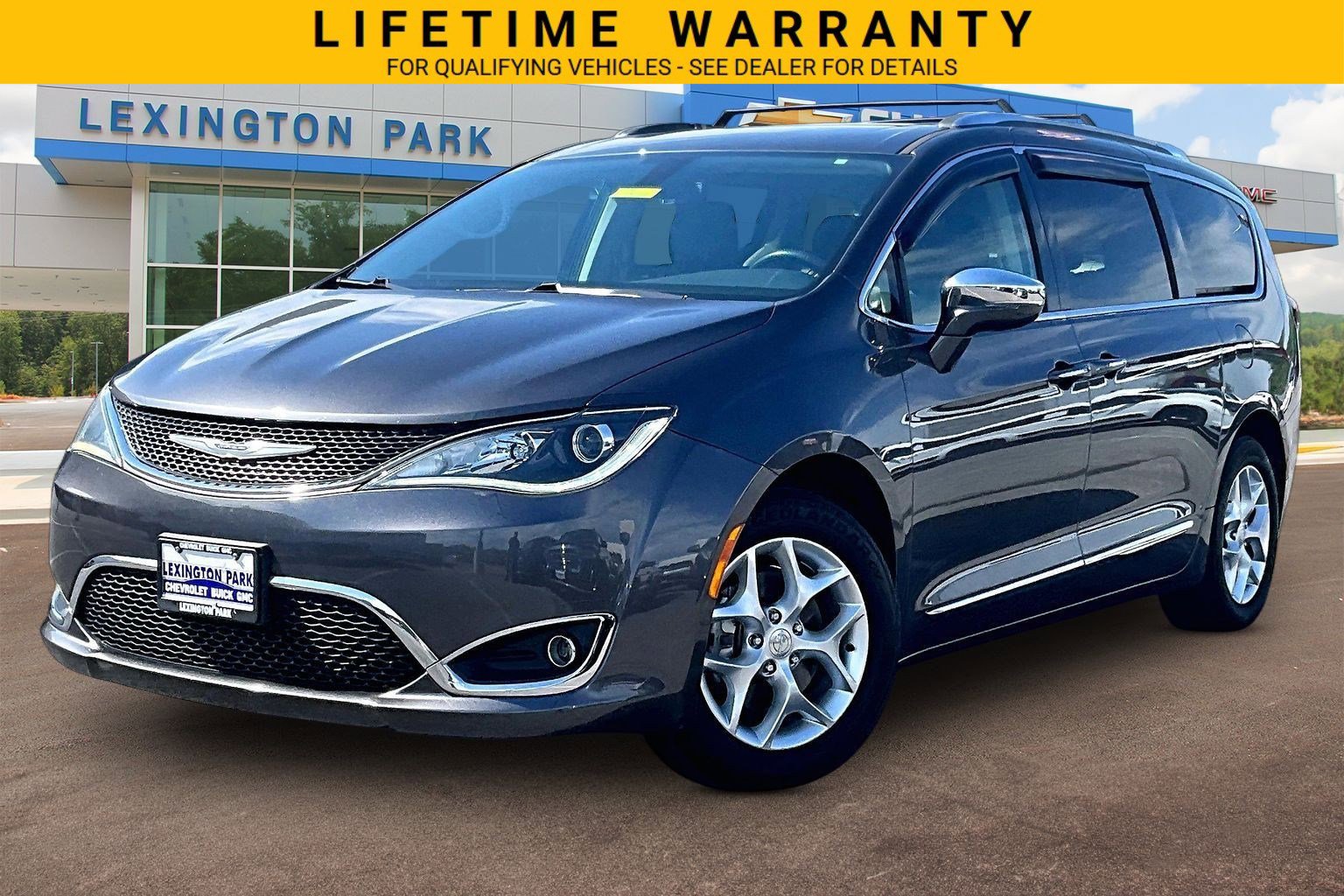 Used 2020 Chrysler Pacifica Limited FWD image 12
