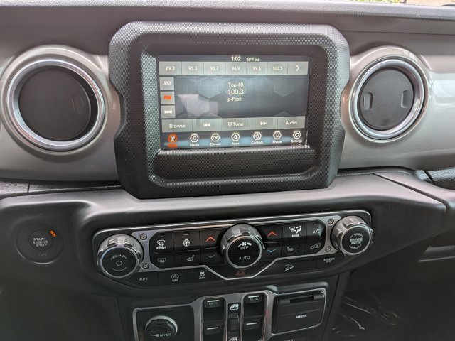 Used 2018 Jeep Wrangler Unlimited Sahara w/ Cold Weather Group image 14