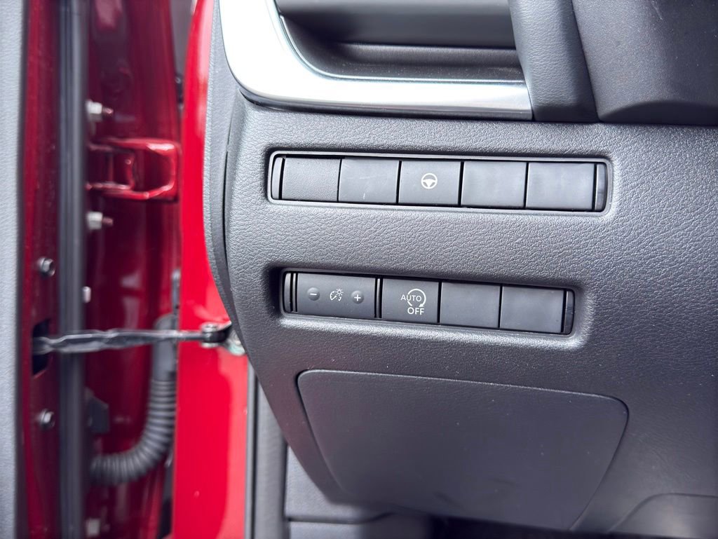 Certified 2023 Nissan Rogue SV AWD/4WD image 19