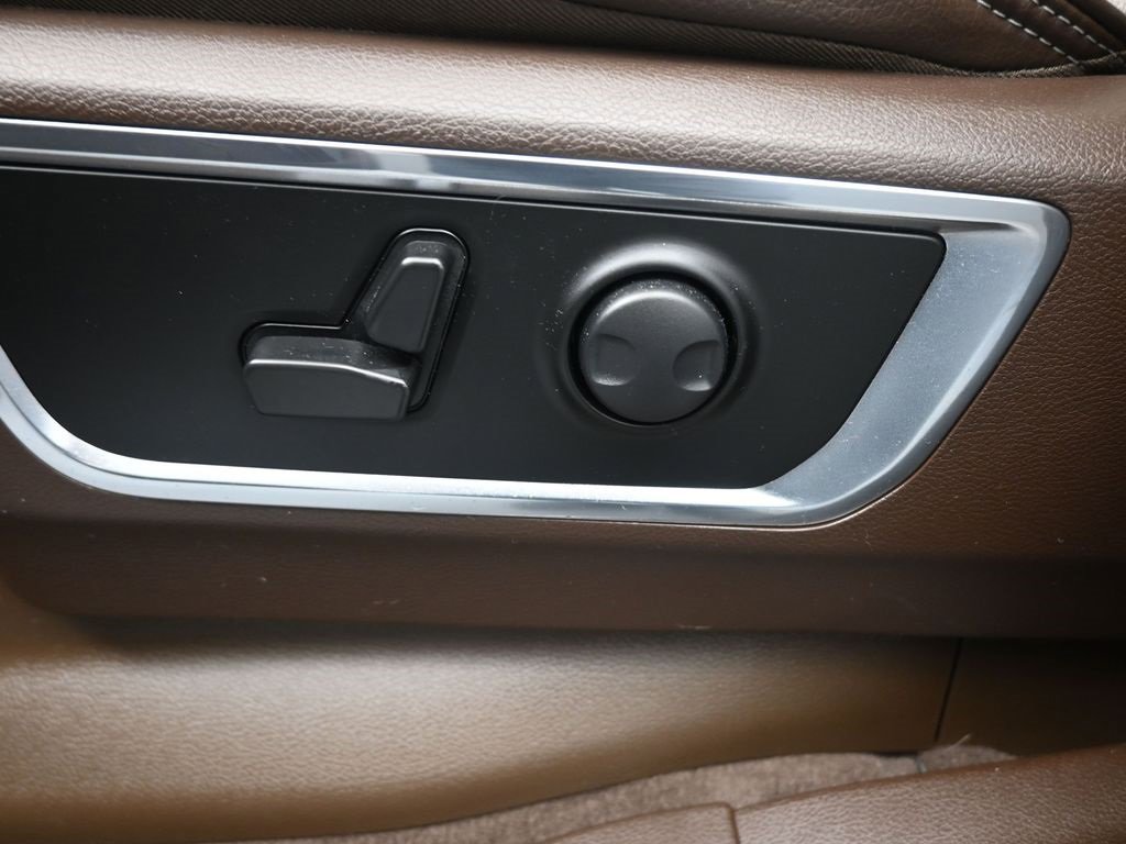 Used 2025 RAM 1500 Laramie w/ Laramie Southwest Edition image 9