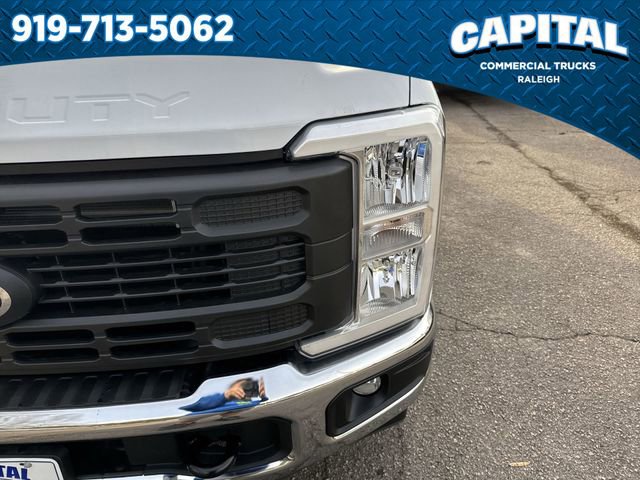 New 2026 Ford F250 XL w/ XL Chrome Package image 11