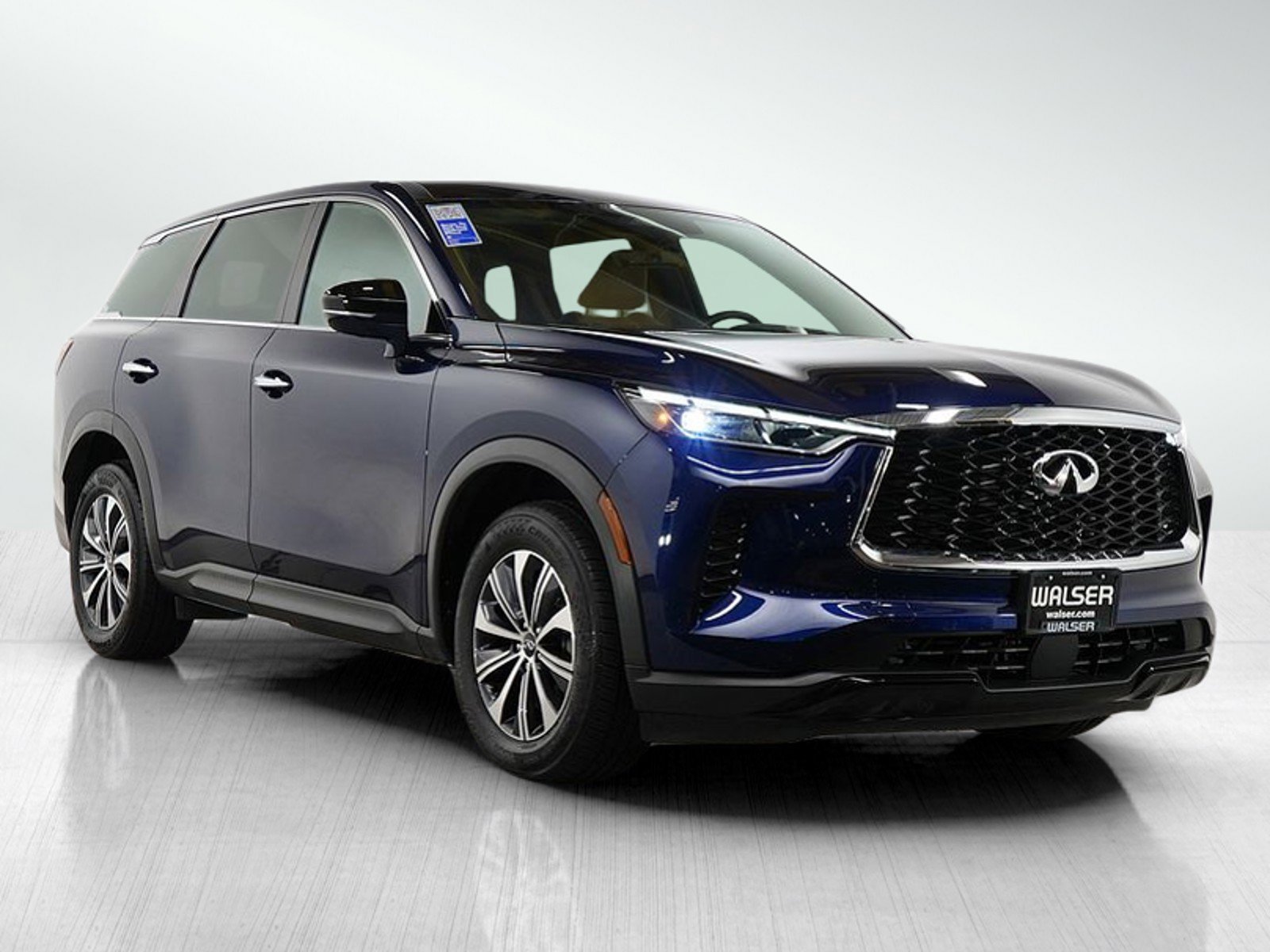 Used 2023 INFINITI QX60 Pure image 8