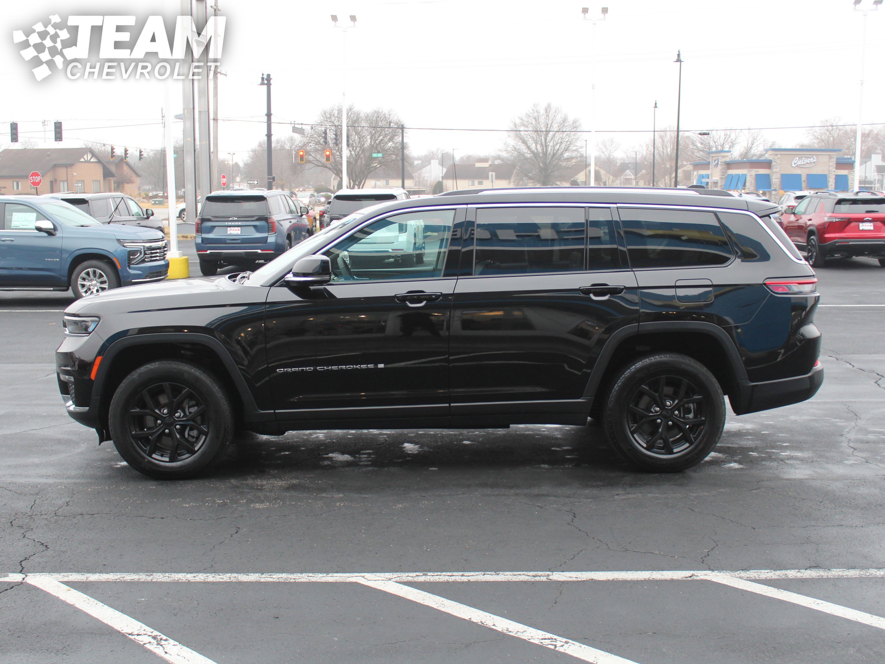 Used 2024 Jeep Grand Cherokee L Limited image 7