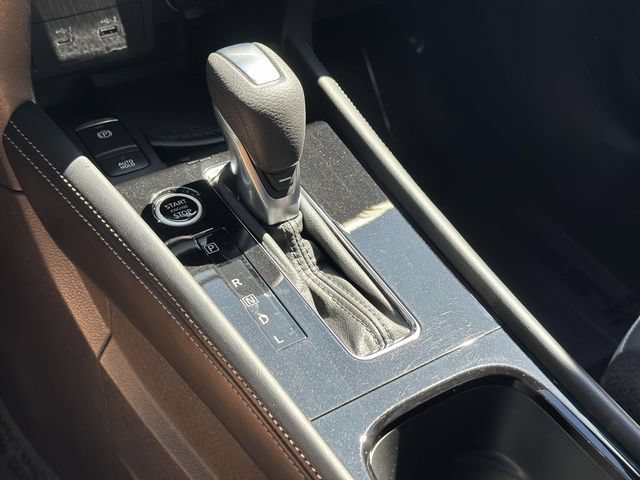 Used 2023 Nissan Kicks SR w/ SR Premium Package FWD image 23