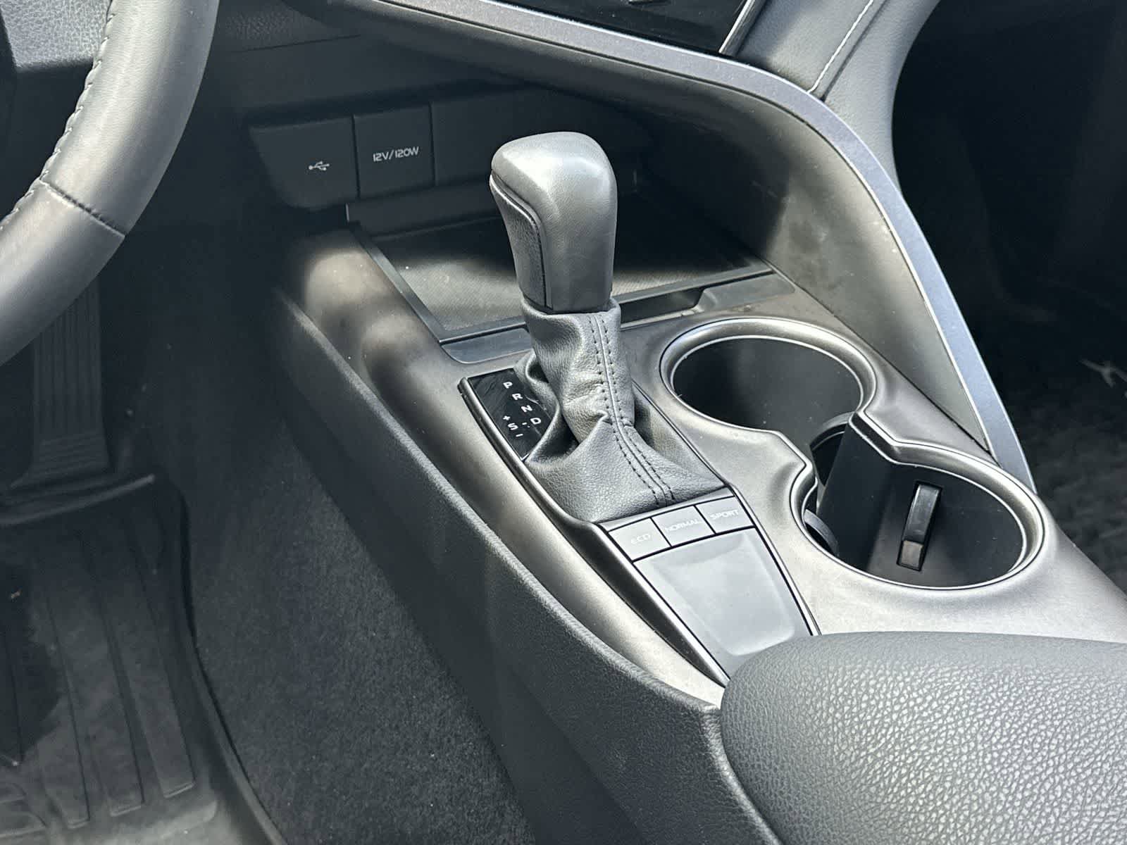 Used 2024 Toyota Camry SE FWD image 22