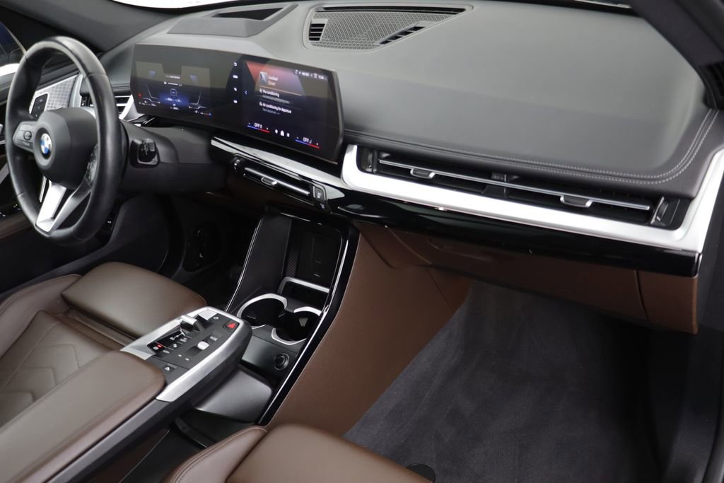 Certified 2025 BMW X1 xDrive28i w/ Premium Package image 18