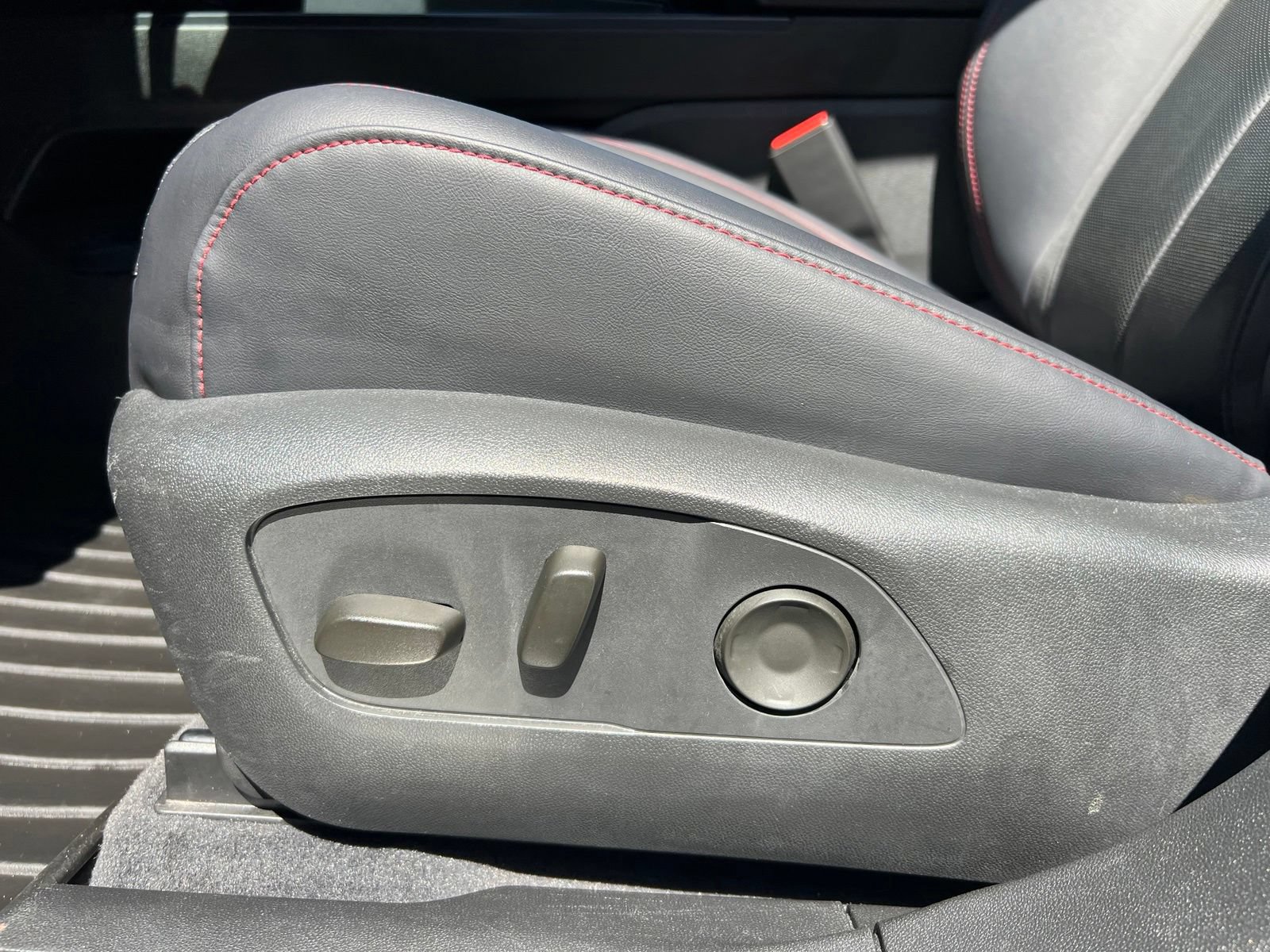 Used 2024 Acura ZDX A-Spec RWD image 34