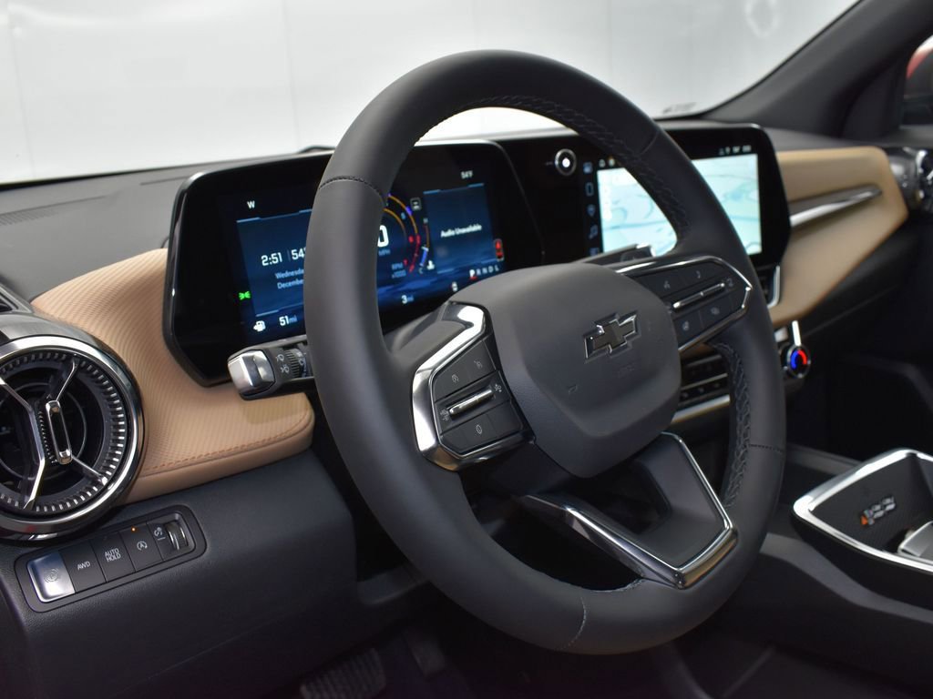 New 2026 Chevrolet Equinox ACTIV w/ Convenience Package III AWD/4WD image 12