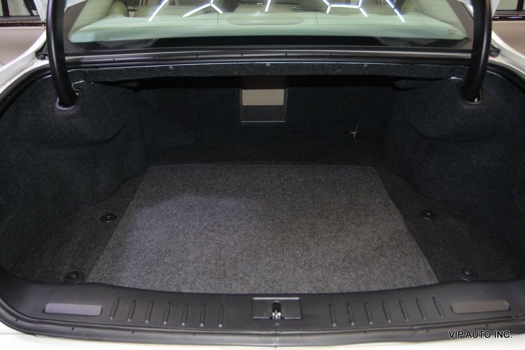 Used 2009 Cadillac DTS w/ Trunk Convenience Package FWD image 33