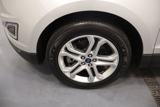 Used 2018 Ford Edge Titanium w/ Equipment Group 301A image 24