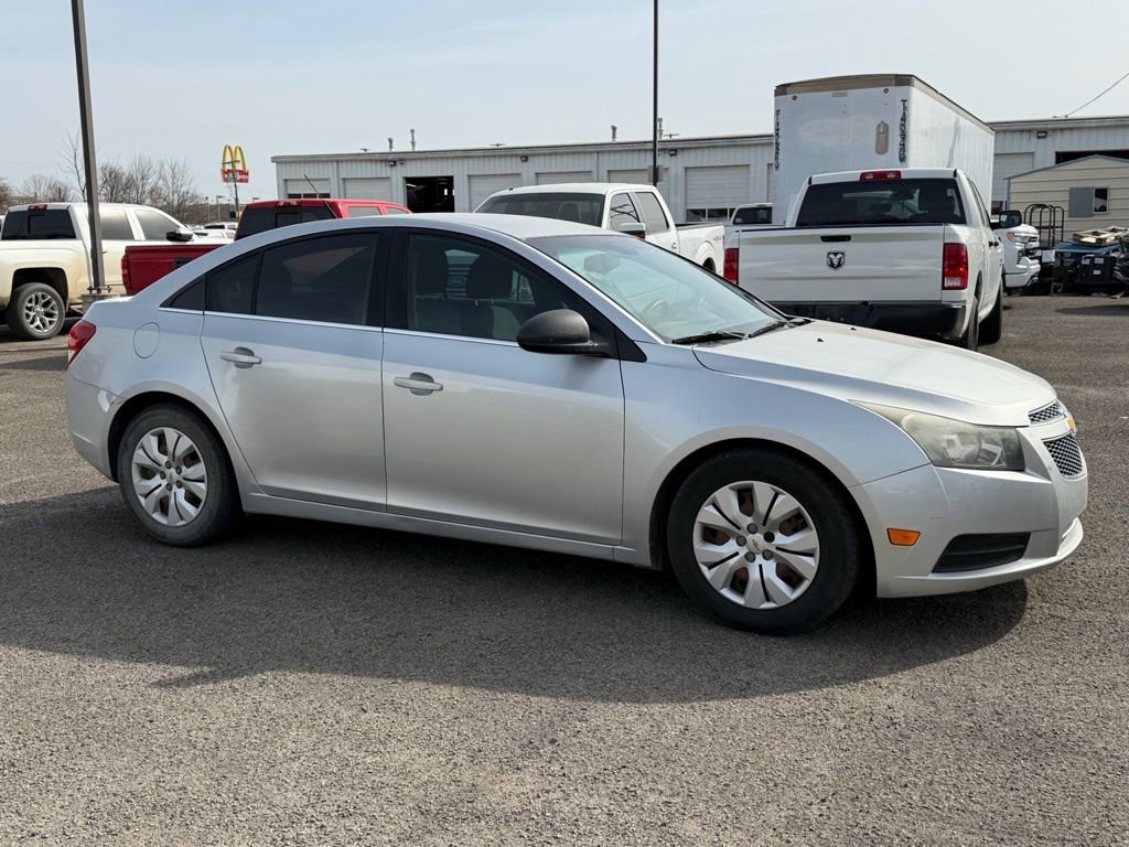 Used 2012 Chevrolet Cruze LS w/ Connectivity Package video 1