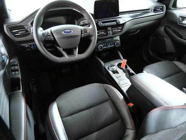 Certified 2025 Ford Escape ST-Line AWD/4WD image 4