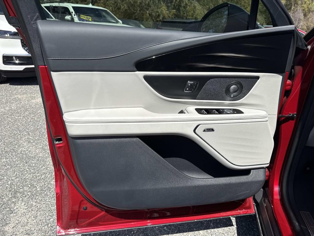 New 2026 Lincoln Nautilus Premier w/ Equipment Group 102A image 18