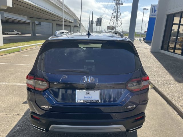 Certified 2025 Honda Pilot Touring image 6