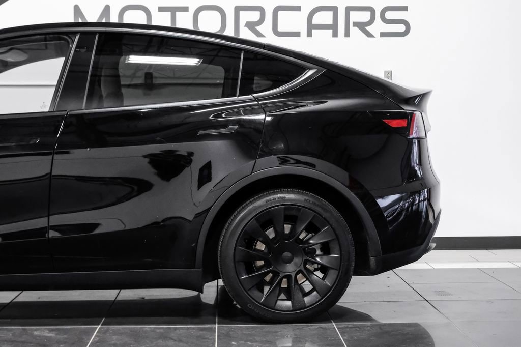 Used 2023 Tesla Model Y Long Range AWD/4WD image 14