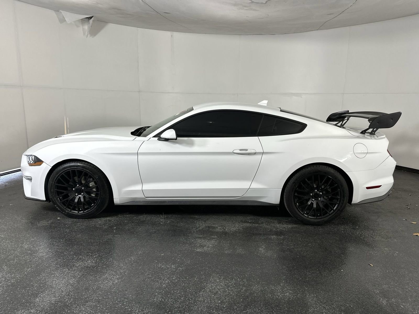 Used 2020 Ford Mustang Coupe w/ Equipment Group 101A image 8