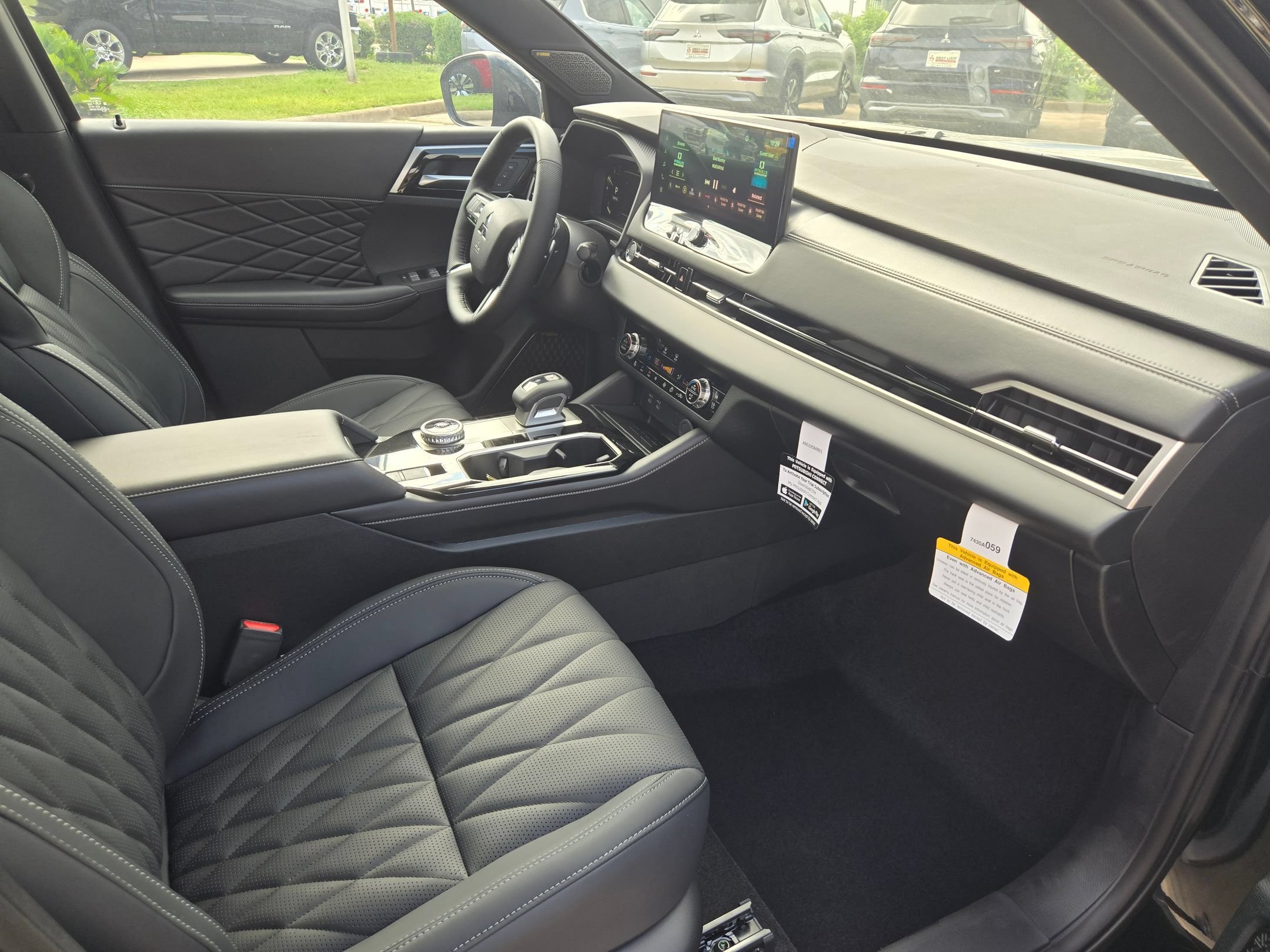 New 2026 Mitsubishi Outlander SEL Black Edition FWD image 24