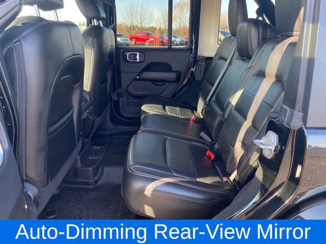 Used 2019 Jeep Wrangler Unlimited Sahara image 18