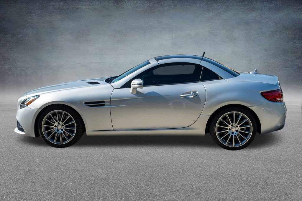 Used 2017 Mercedes-Benz SLC 300 image 26