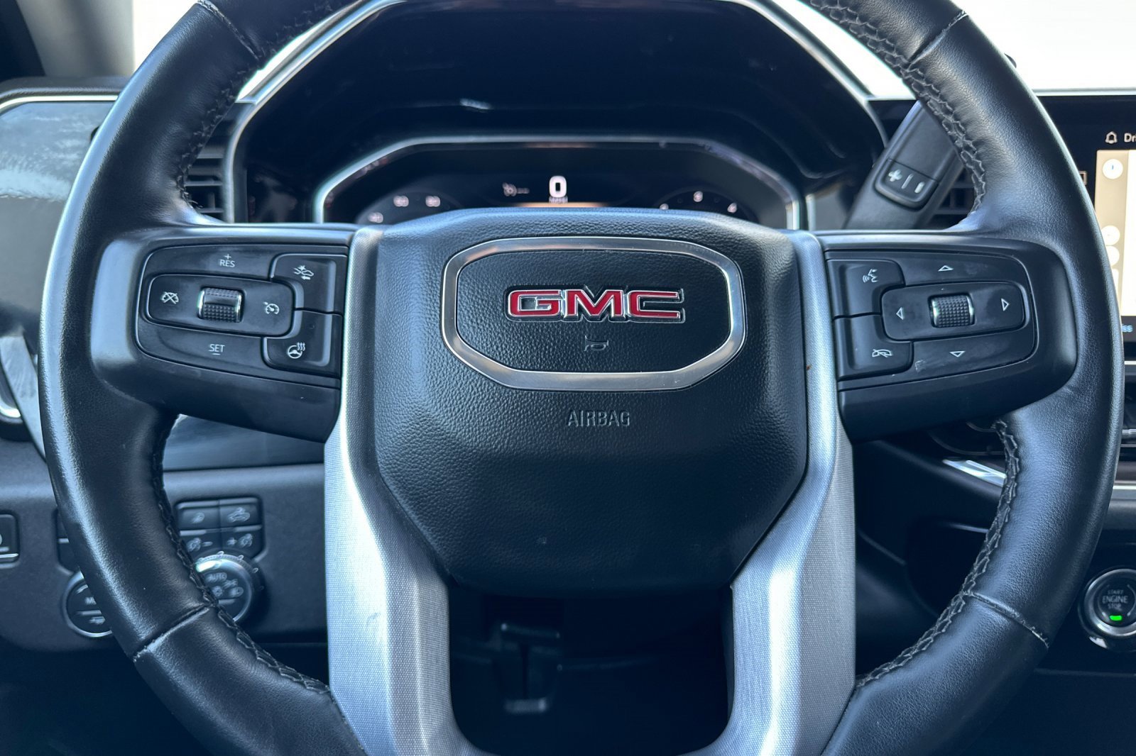 Used 2024 GMC Sierra 1500 SLT image 33