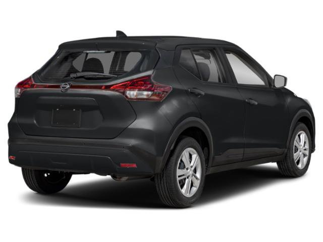 Used 2025 Nissan Kicks Play S image 2