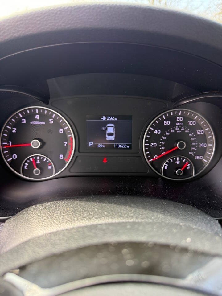 Used 2019 Kia Optima S w/ S Panoramic Sunroof Package FWD image 10