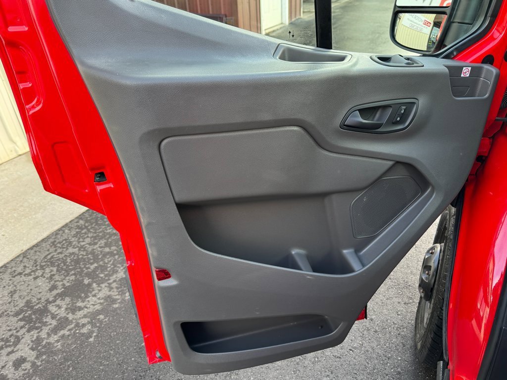 Used 2020 Ford Transit 150 Low Roof AWD image 10