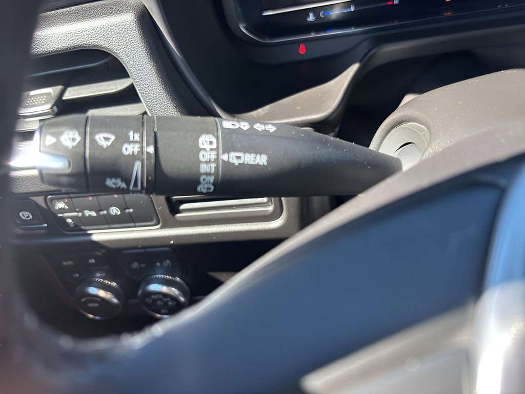 Used 2024 GMC Yukon SLT image 21