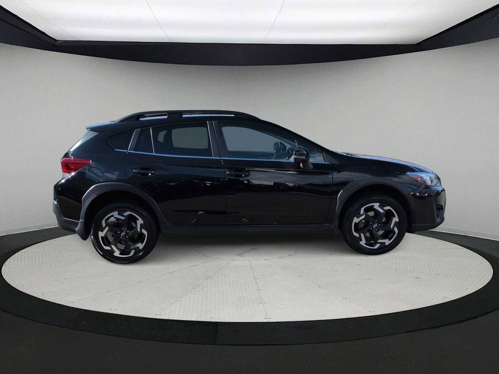 Used 2022 Subaru Crosstrek 2.5i Limited w/ Moonroof Package 2 image 9