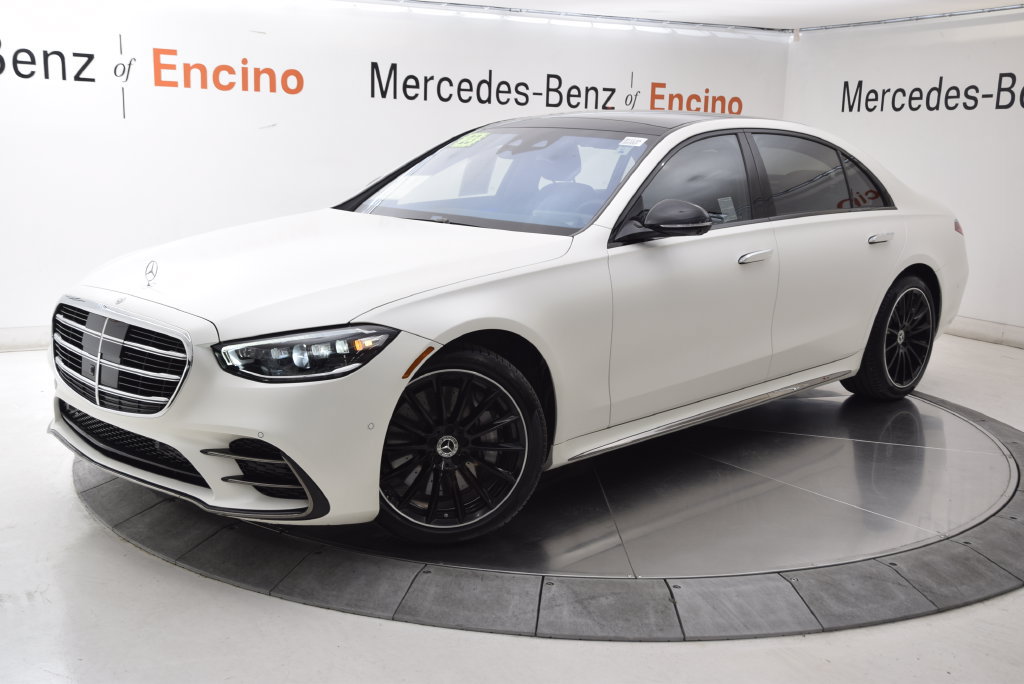 Used 2023 Mercedes-Benz S 580 4MATIC Sedan image 3