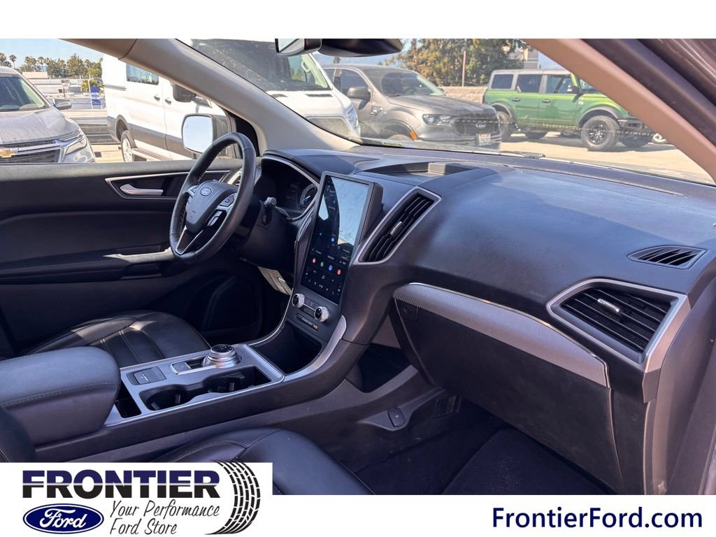 Used 2021 Ford Edge SEL w/ Convenience Package FWD image 17