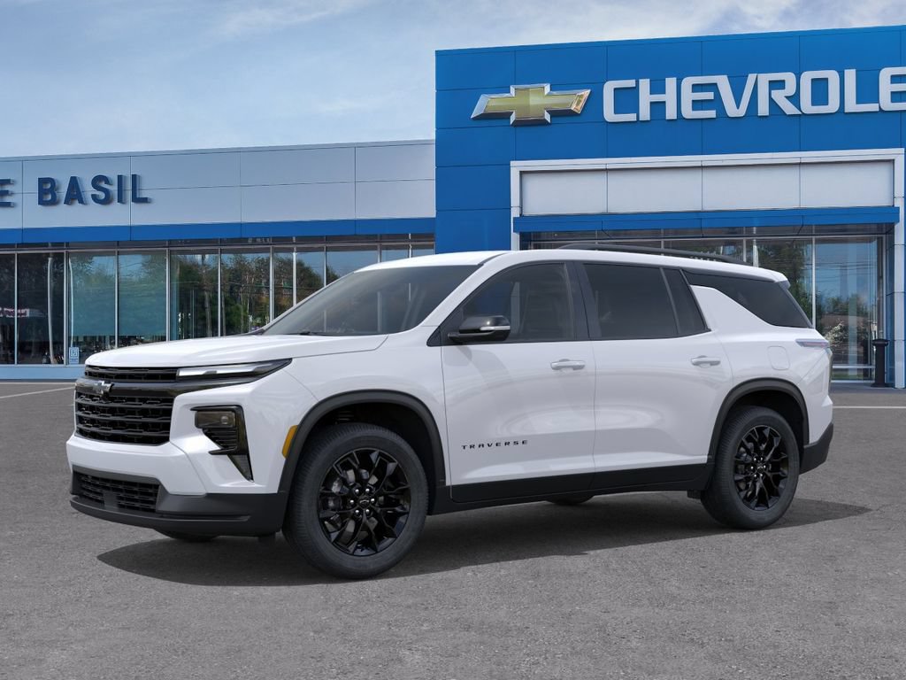 Used 2026 Chevrolet Traverse LT w/ Midnight/Sport Edition FWD image 2