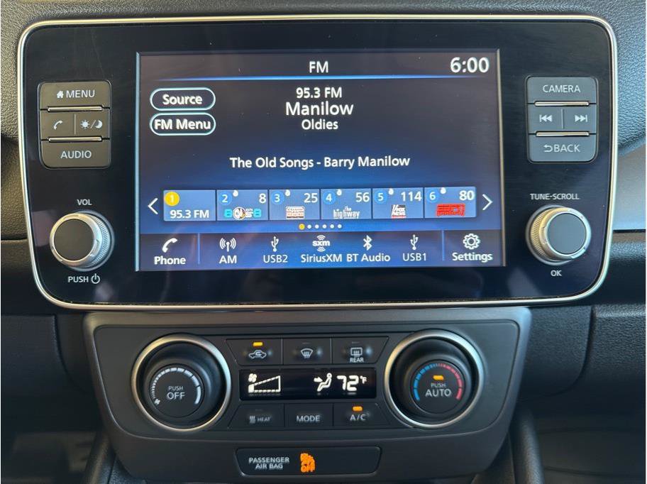 Used 2025 Nissan Leaf S FWD image 20
