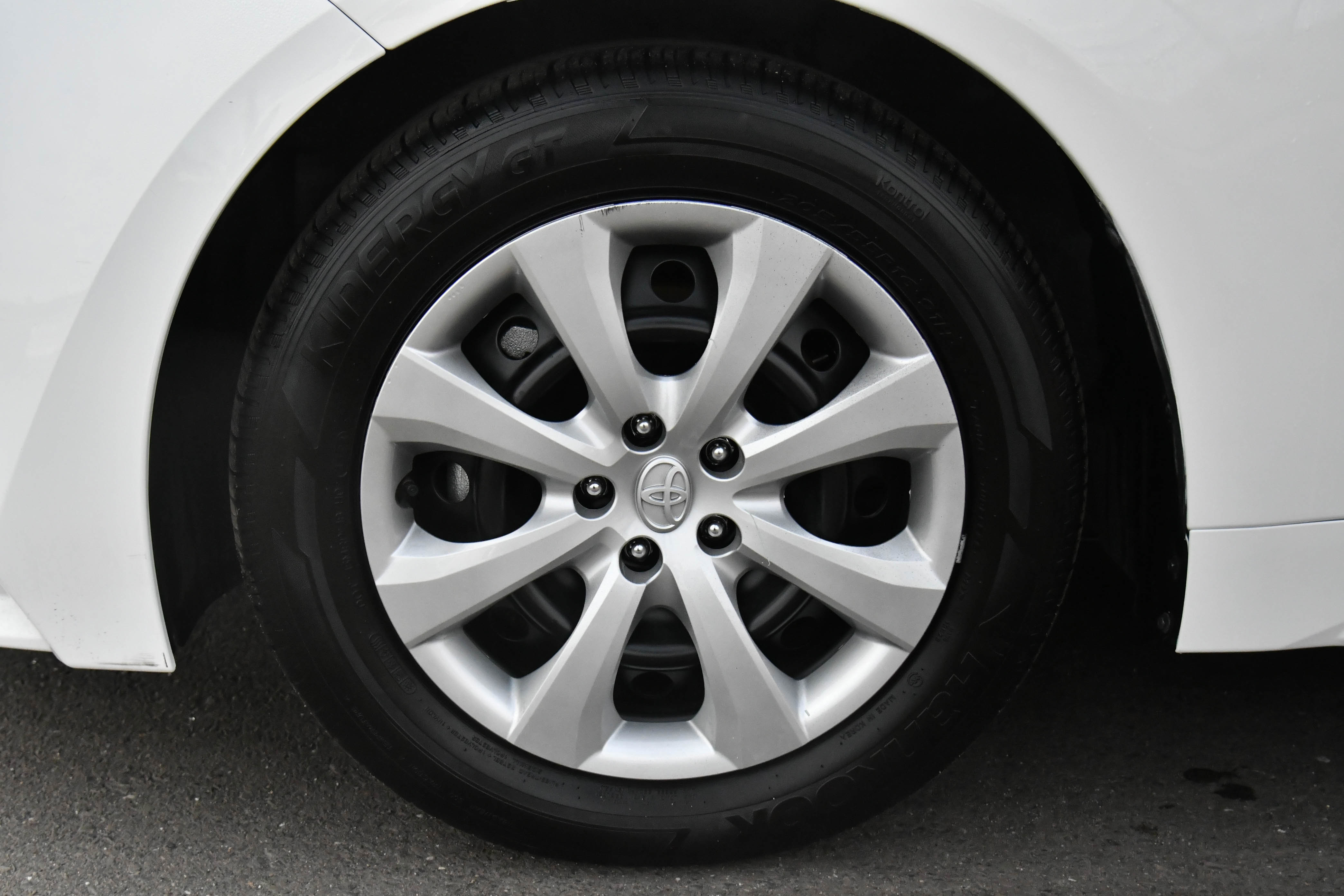 Used 2025 Toyota Corolla LE image 12