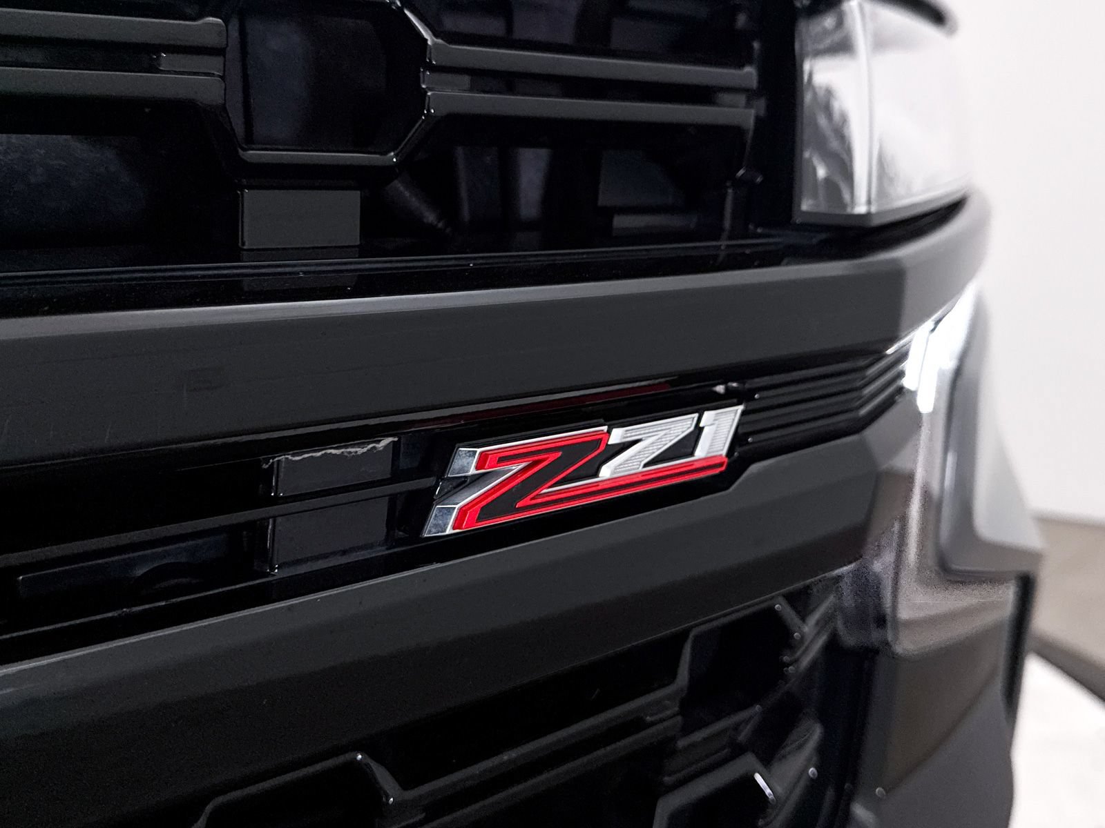 Used 2024 Chevrolet Suburban Z71 w/ Luxury Package AWD/4WD image 14