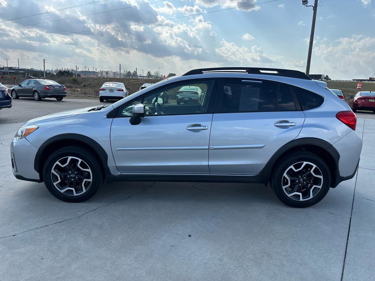 Used 2016 Subaru Crosstrek 2.0i Premium AWD/4WD image 7
