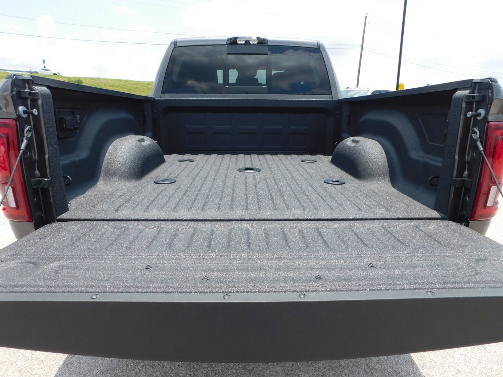 New 2025 RAM 2500 Laramie image 24